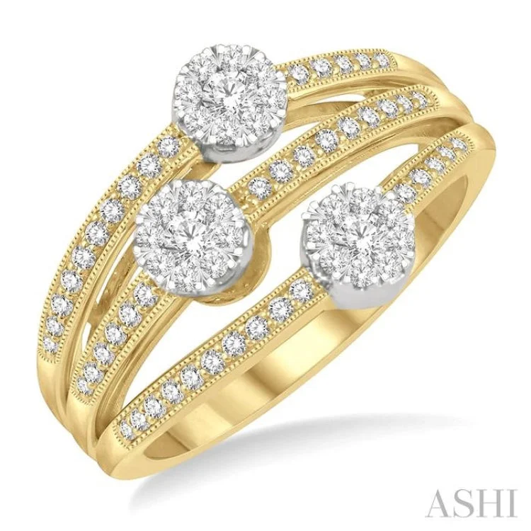 3/8 ctw Split Top Tri Mount Lovebright Round Cut Diamond Ring in 14K Yellow Gold