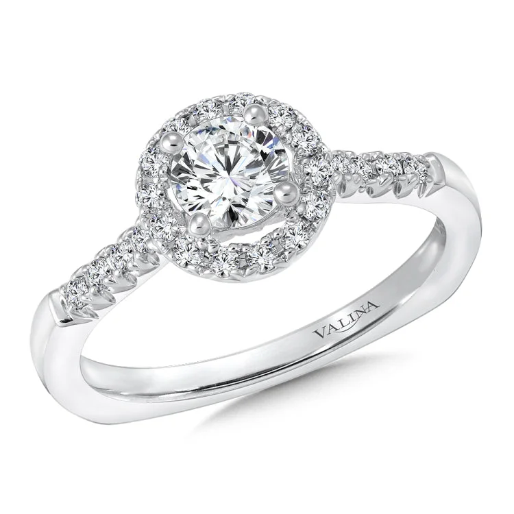 Round Halo Diamond Engagement Ring