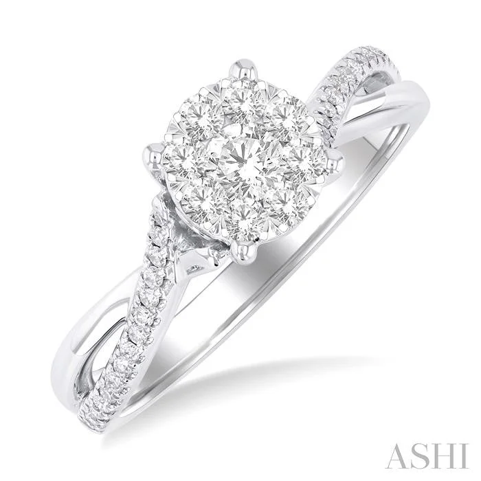 ROUND SHAPE LOVEBRIGHT DIAMOND ENGAGEMENT RING